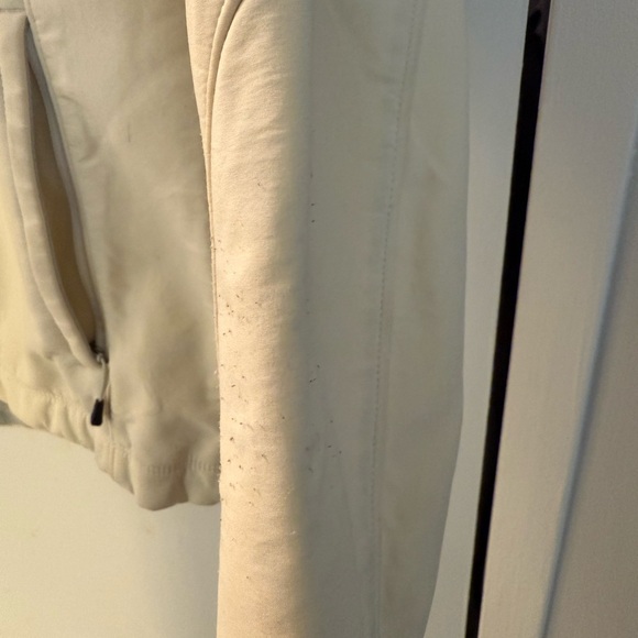 The North Face Off-White Jacket - Picture 16 of 16